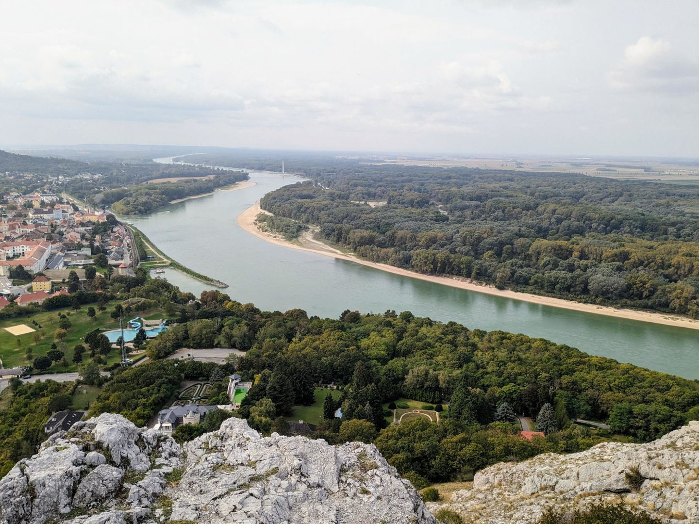 Brunch to Hainburg by boat: a perfect weekend experience on the Danube