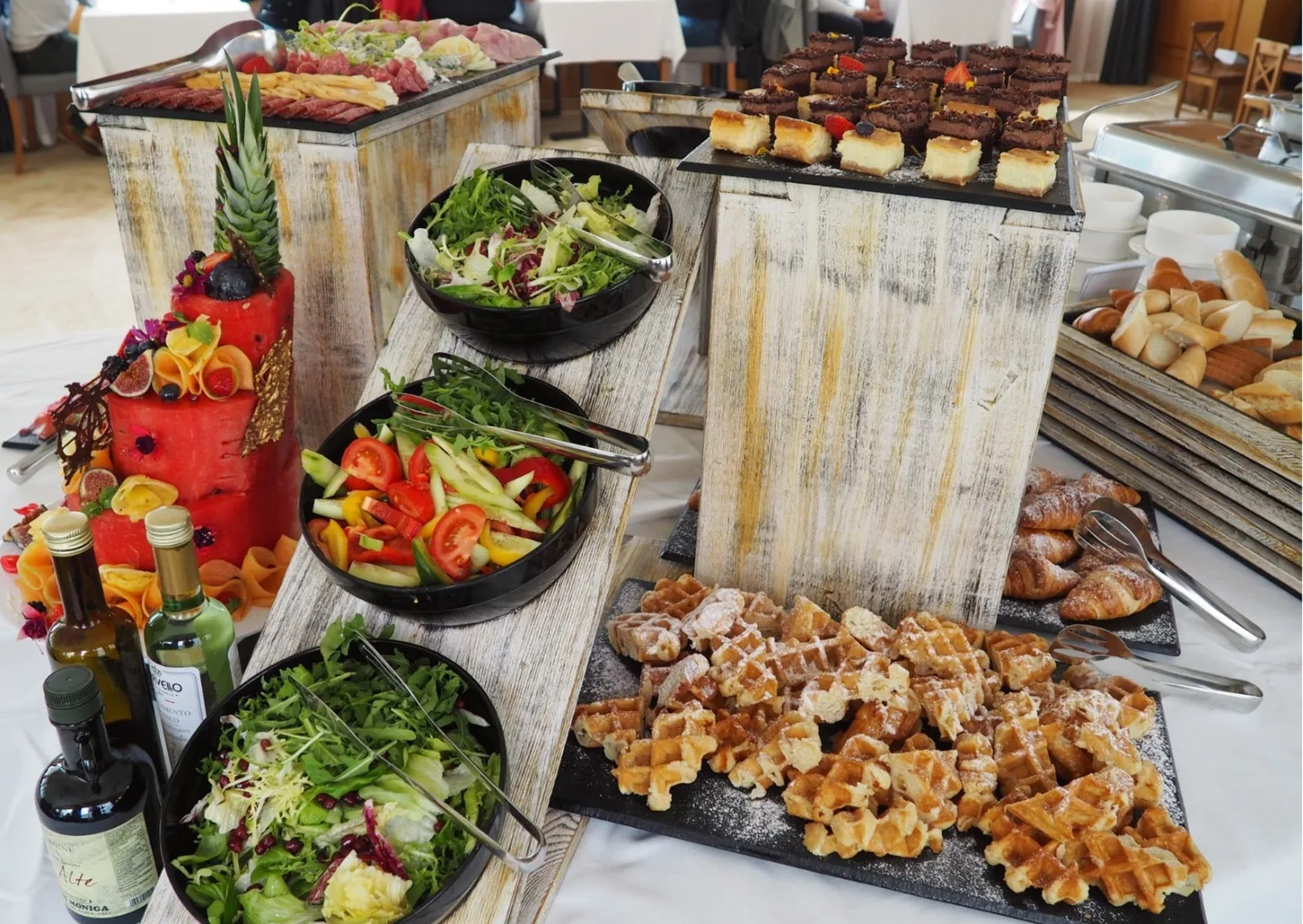 Brunch on the Danube: Experience spring on the ship's deck with an exceptional atmosphere!