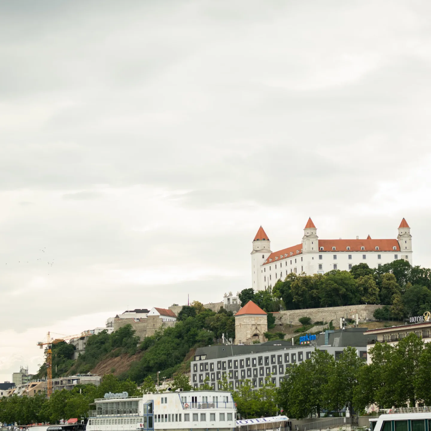 Výnimočný Sommerfest na vlnách Dunaja: Slovensko-rakúska obchodná komora oslávila 30. výročie na našej lodi