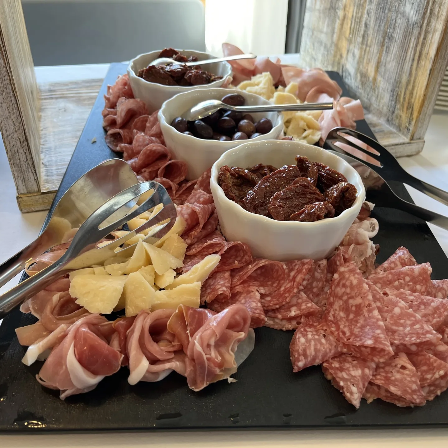 Italian cuisine on the waves of the Danube - in the form of ALL YOU CAN EAT buffets