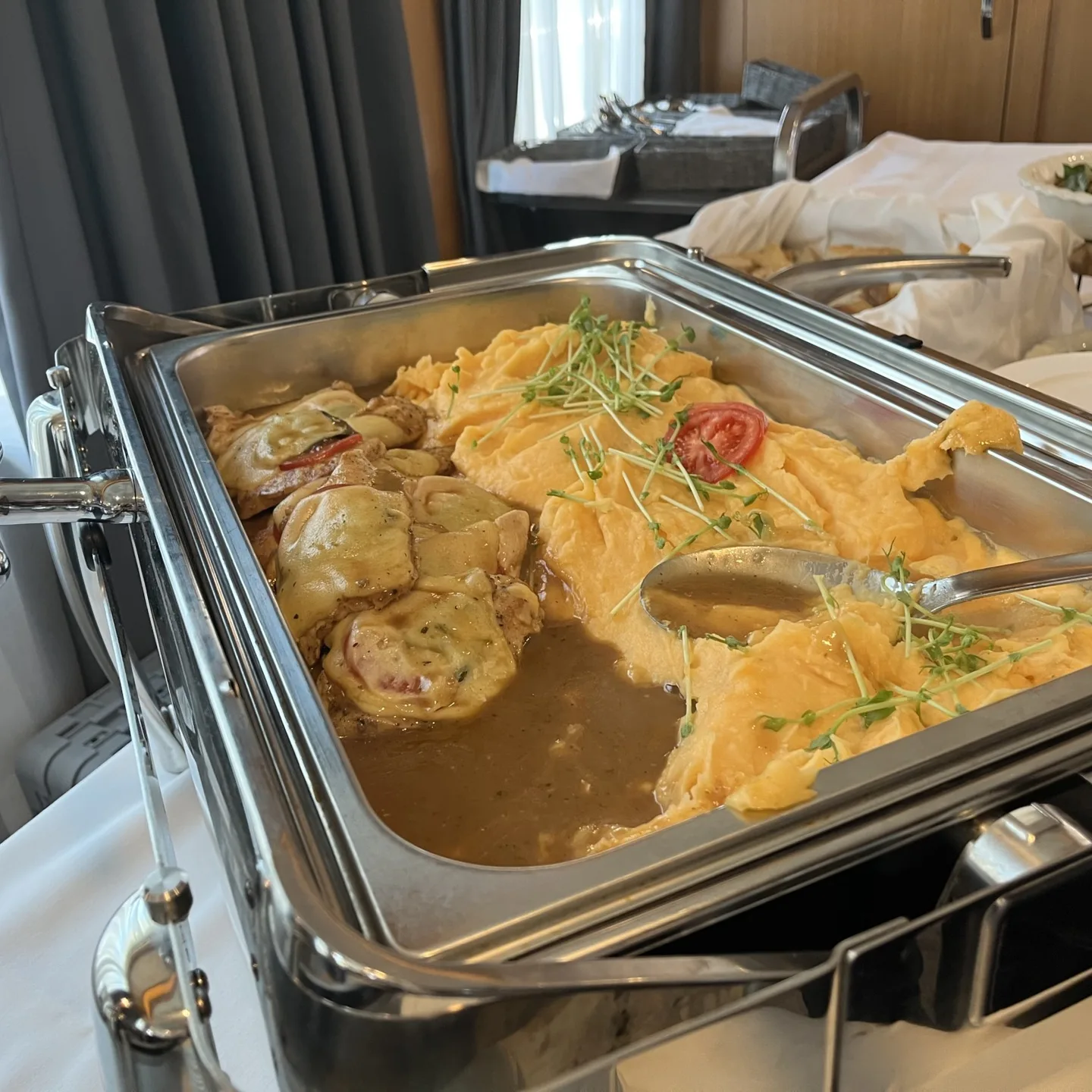 Italian cuisine on the waves of the Danube - in the form of ALL YOU CAN EAT buffets