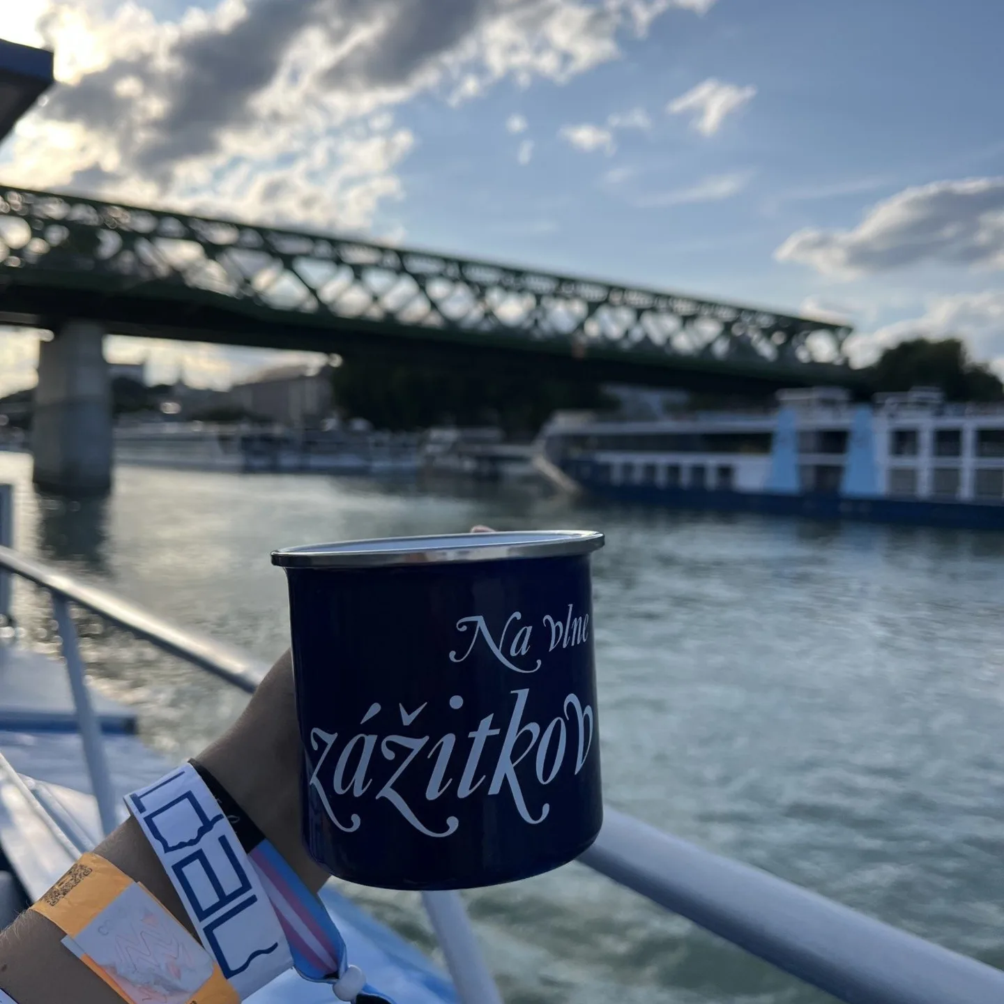 Bubbles on the Danube