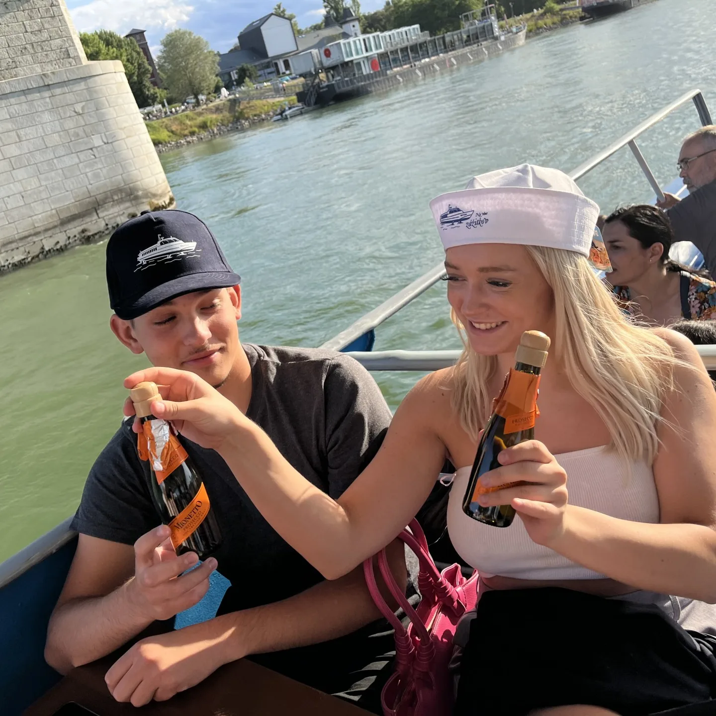 Bubbles on the Danube