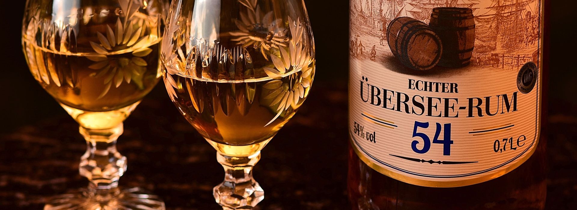 Ochutnávka rumu na lodi