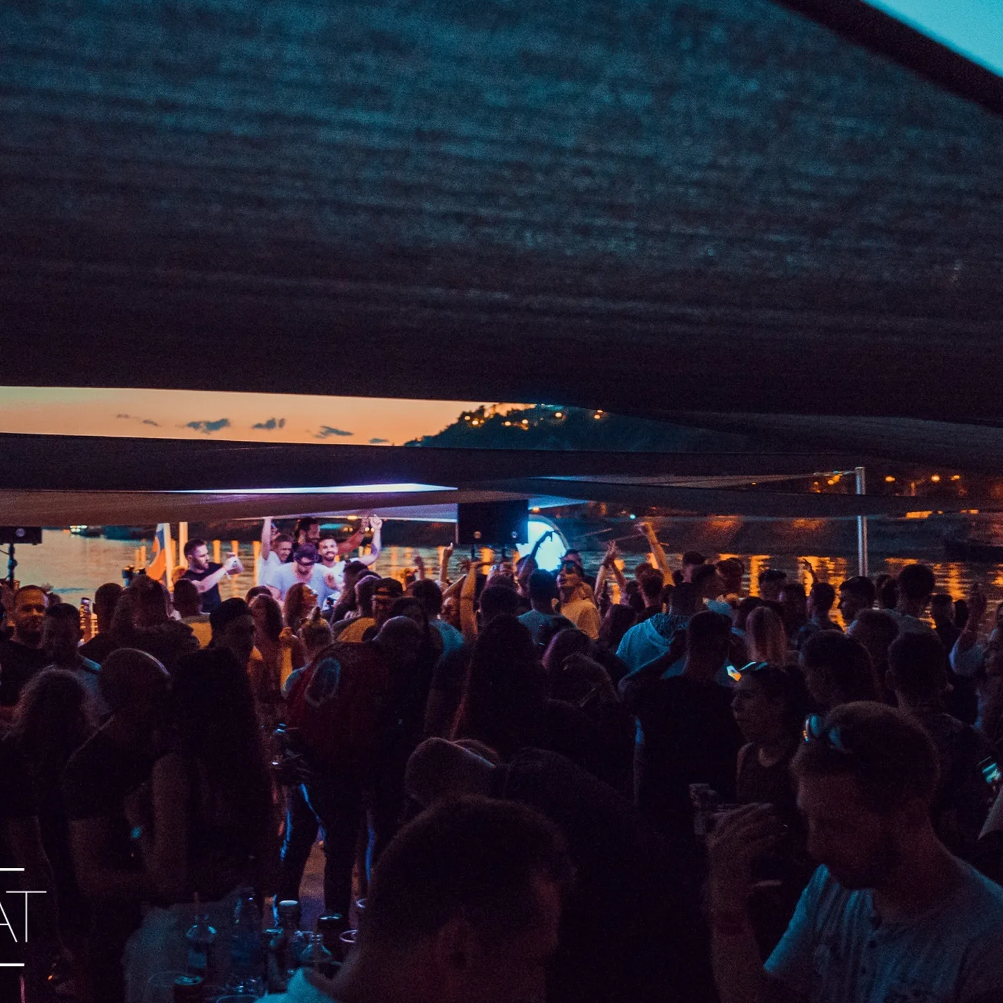 Party on the boat Harmónia - My Beat