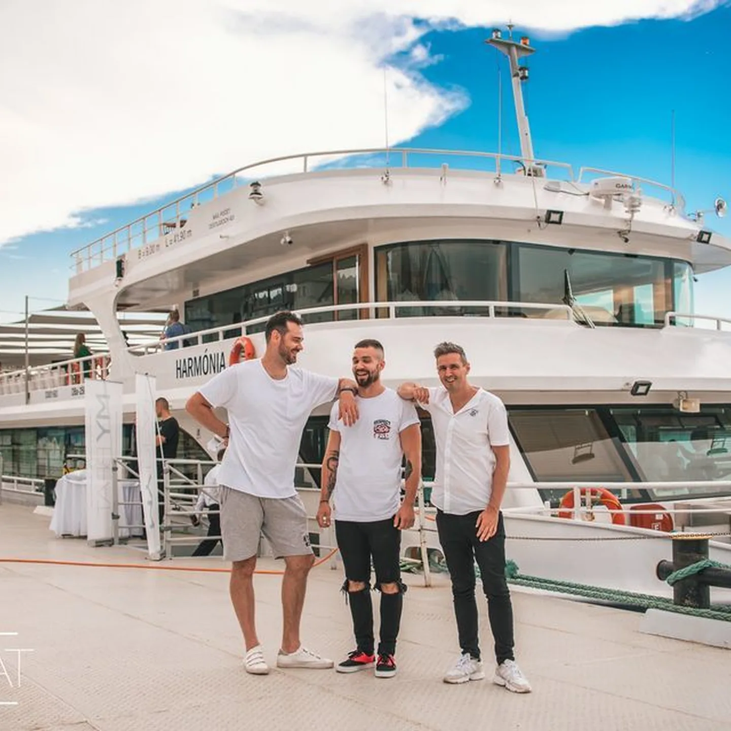 Party on the boat Harmónia - My Beat