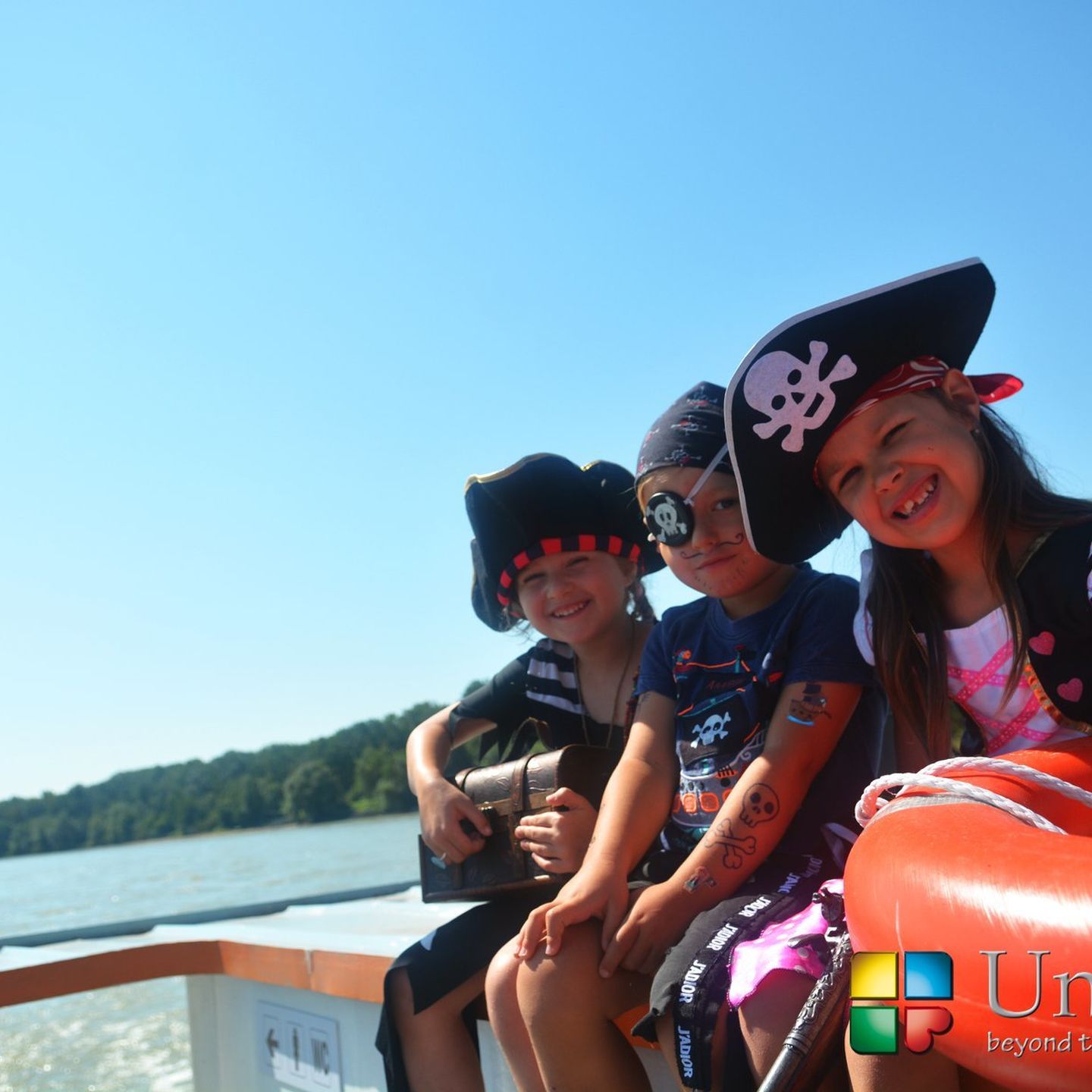 Vyhliadková plavba s detičkami na Devíne