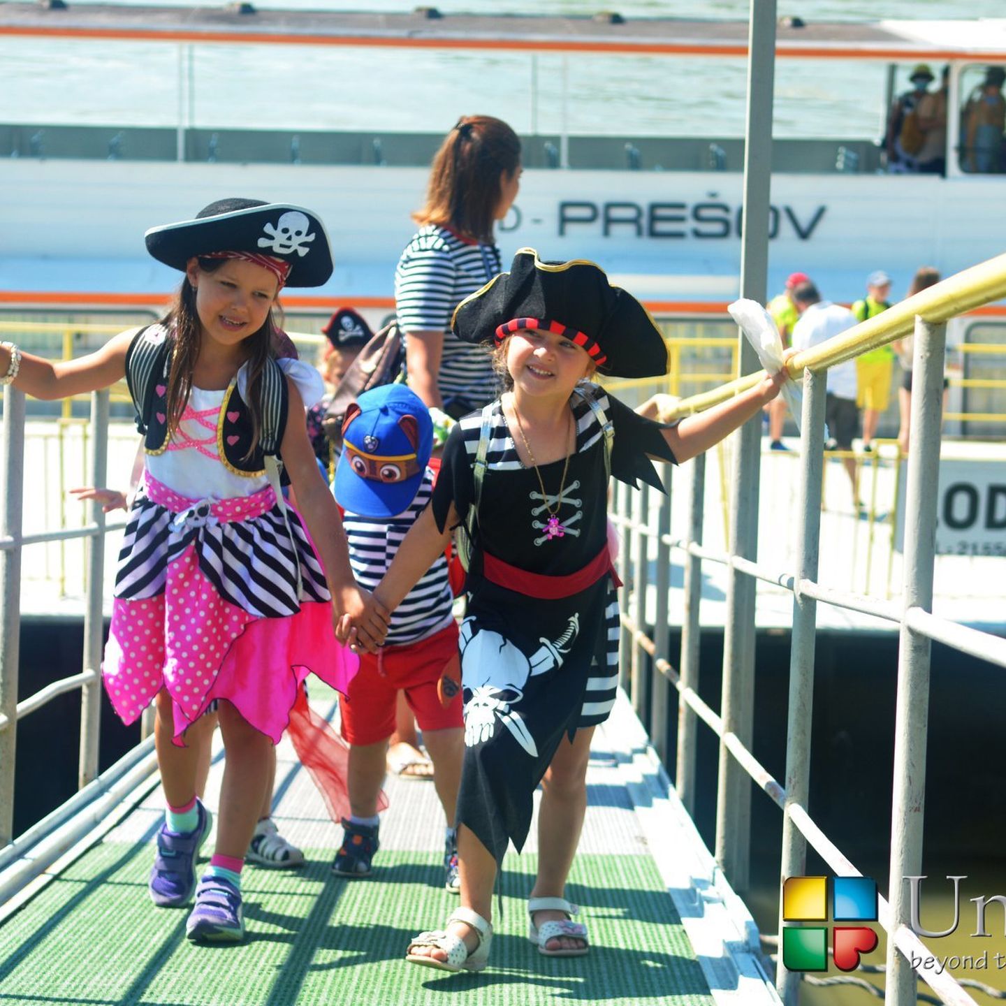 Vyhliadková plavba s detičkami na Devíne