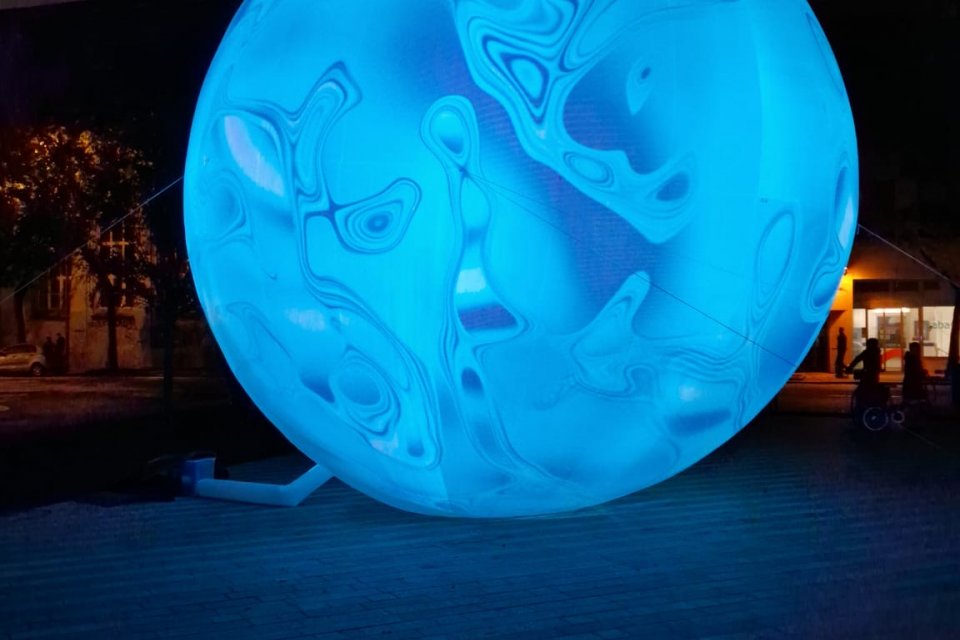 Biela noc