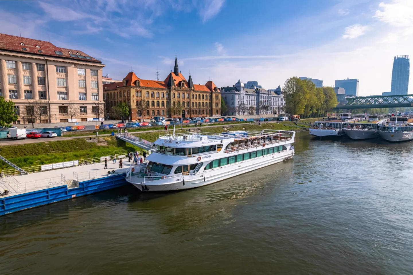 Milliardcity.com - LOD otvára plavebnú sezónu: Bratislava zažíva rozmach turizmu aj záujmu o zážitkové plavby