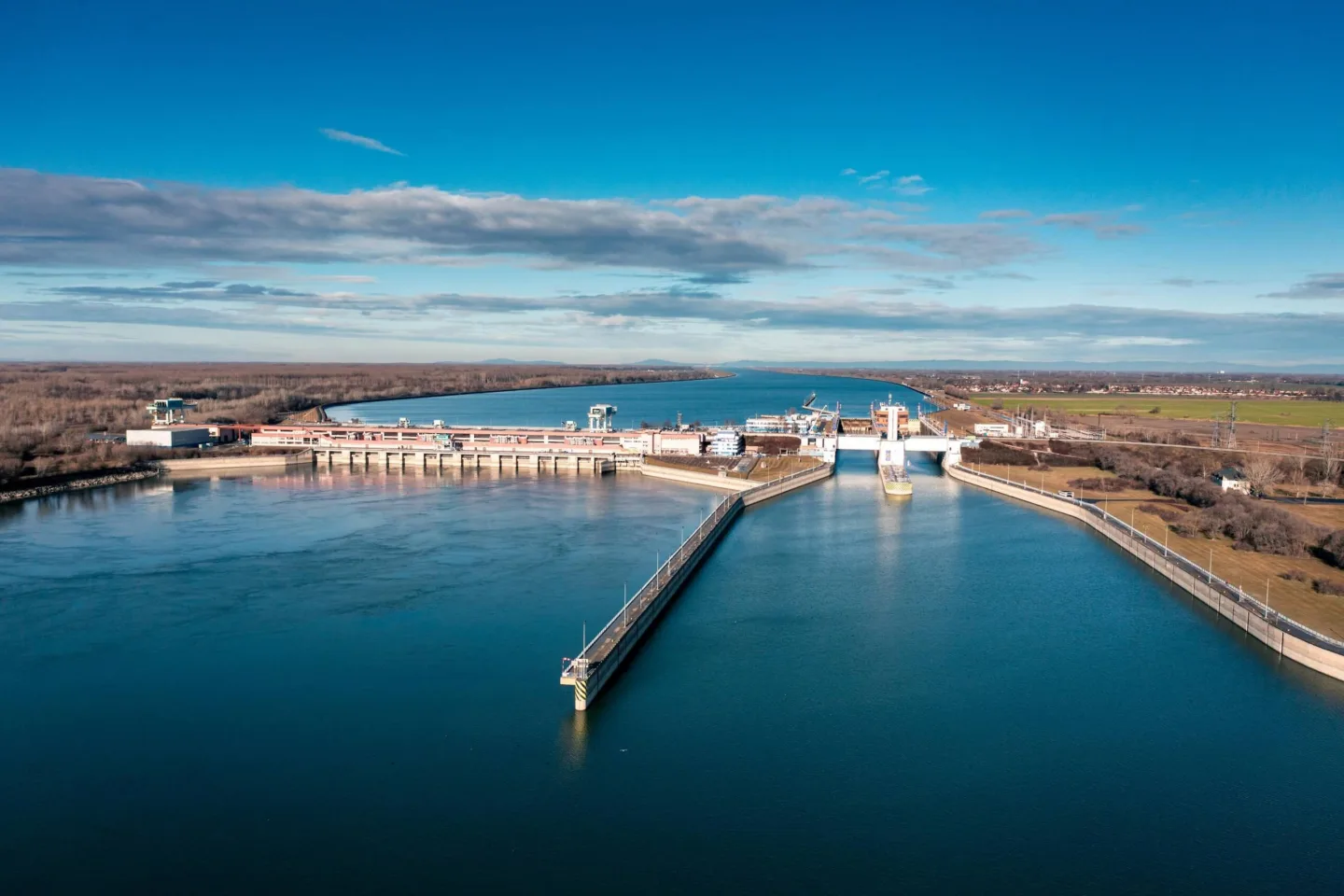 Gabčíkovo dam roundtrip