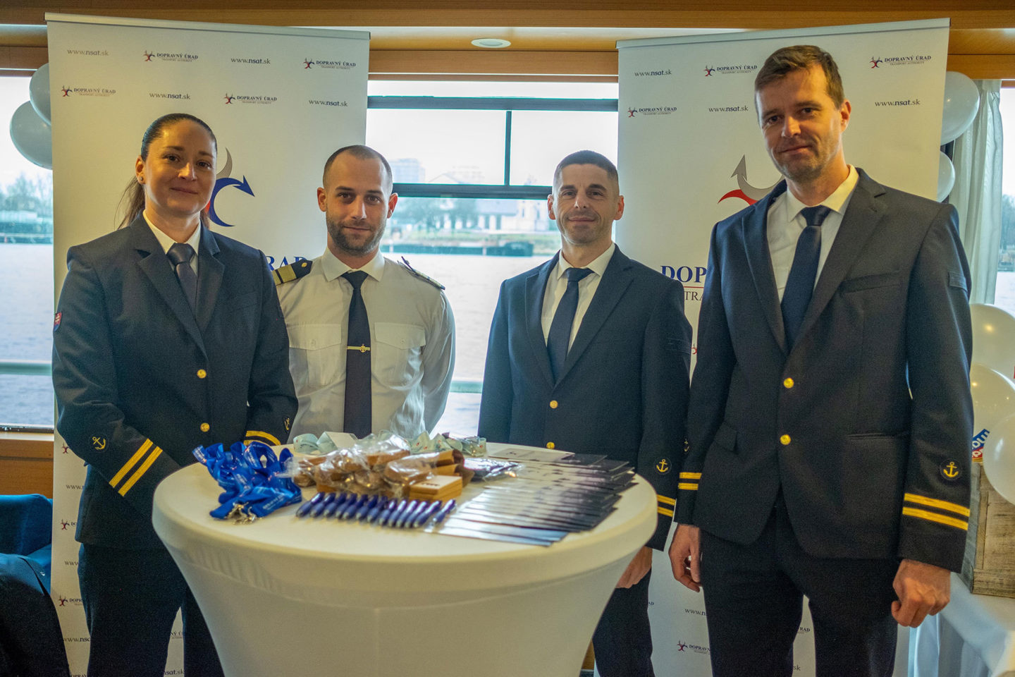 Deň otvorených dverí na lodi