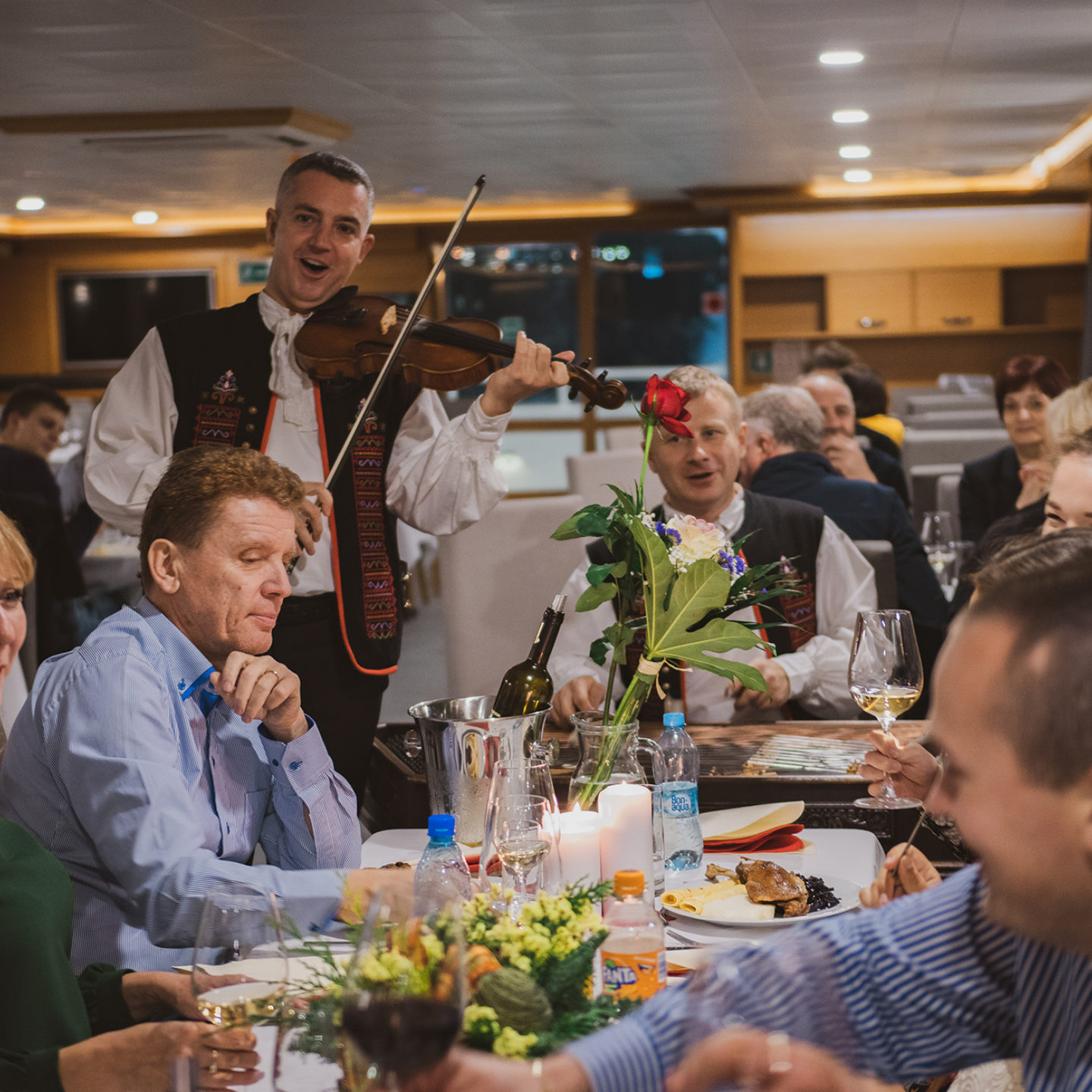 Husacie hody na lodi